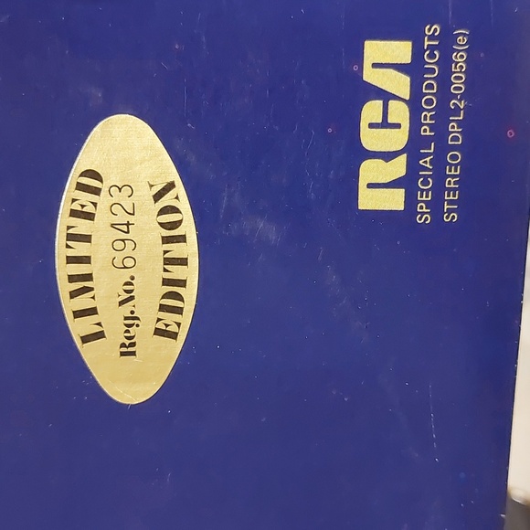 Elvis Limited Edition Commemorative Album - Picture 9 of 10